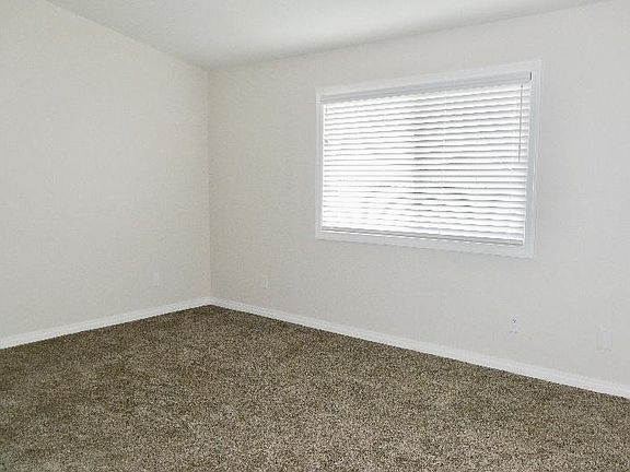 5th image of 638 E Cumberland St