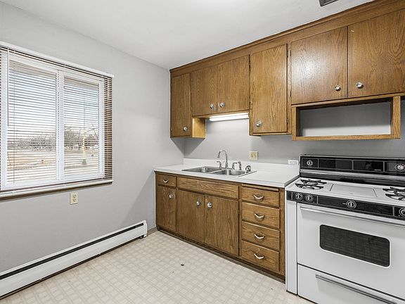 4th image of 8601 Nicollet Ave S #102