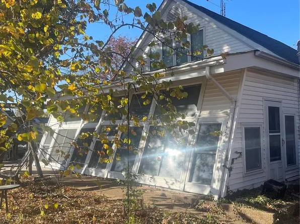 323 Diener Rd, Washington, MO 63090