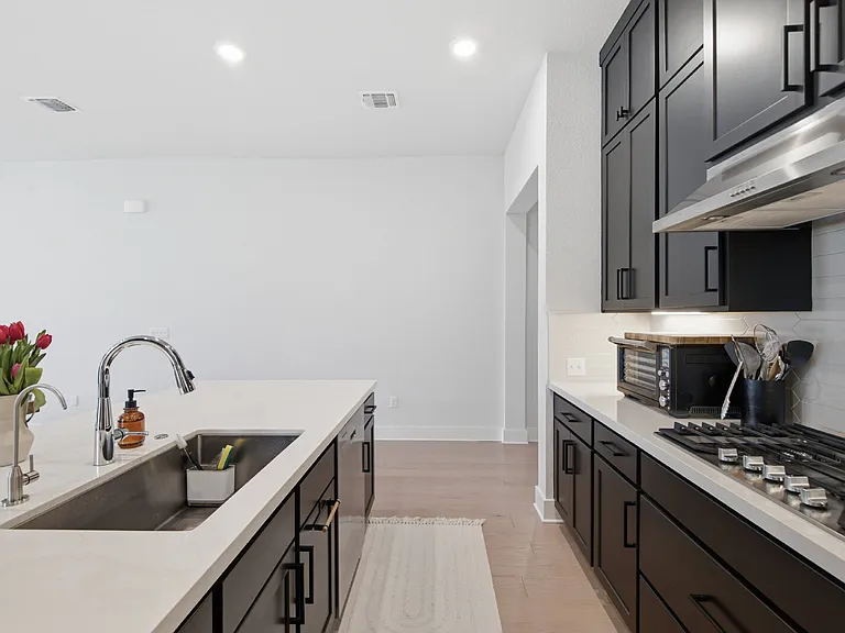 7712 Ellas Inlet Dr — Photo 12