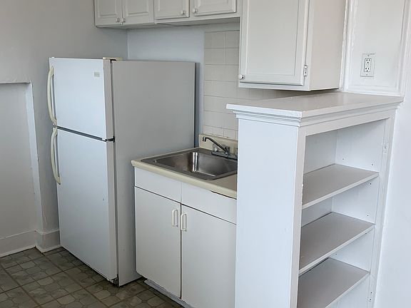 2nd image of 6315 S California Ave #63153A