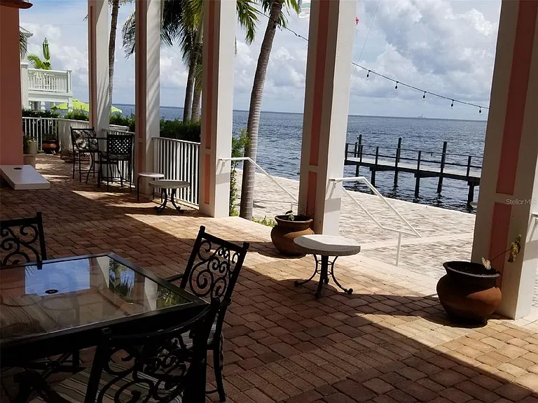 169 Pompano Dr SE — Photo 36