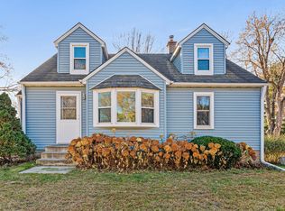 2466 Clearview Ave, Mounds View, MN 55112