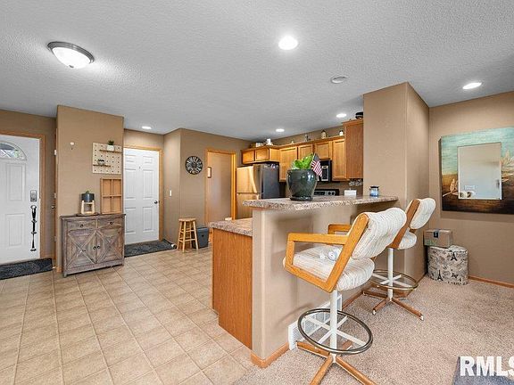3rd image of 5834 Alec Ave