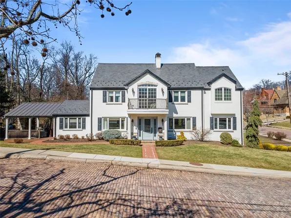 86 Park Entrance Dr, Pittsburgh, PA 15228