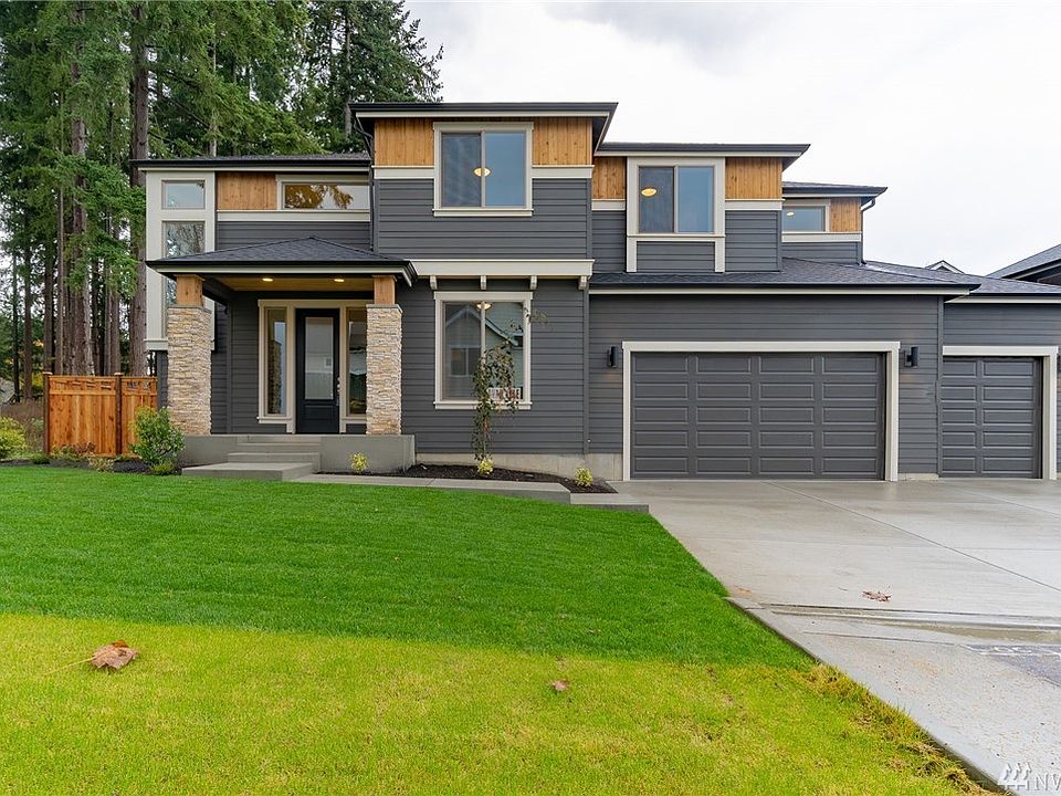 1st image of 2630 21st Ave SW #28