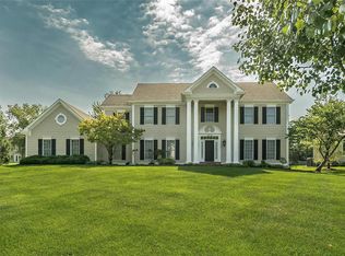 2016 Sir Jeffery Ct, Chesterfield, MO 63017