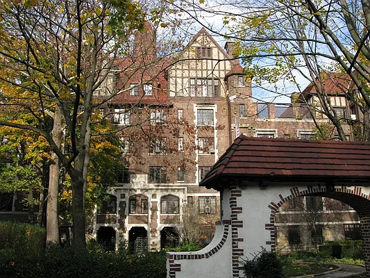 Sold by SBNY RE | media 37