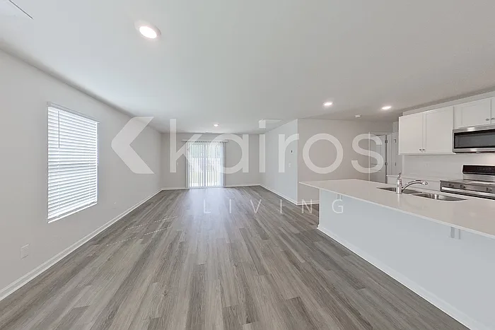 134 Inez Ave — Photo 6