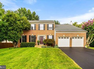 8735 Diamond Hill Dr, Bristow, VA 20136