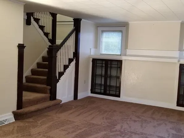 5048 W Library Ave, Bethel Park, PA 15102