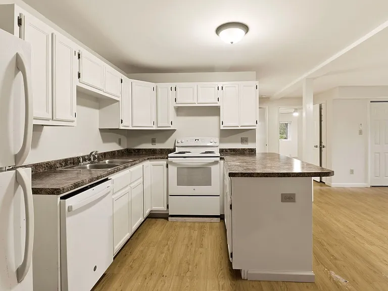 836 Mountain View — Photo 8