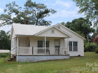 4388 Ruritan Dr, Morganton, NC 28655