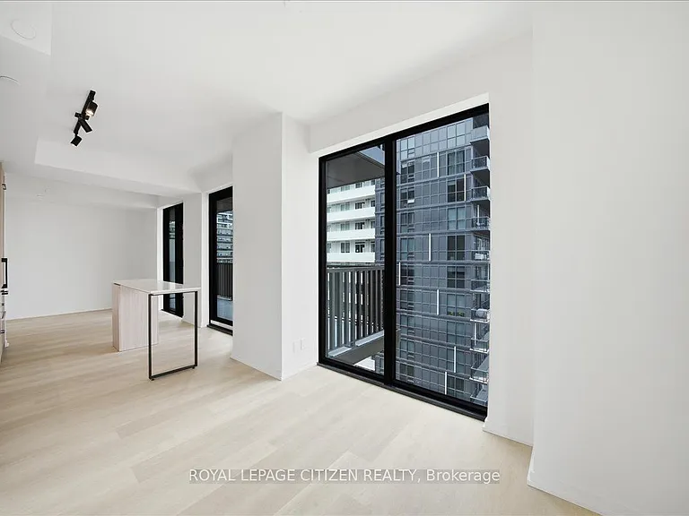 109 Erskine Ave #1602 — Photo 22