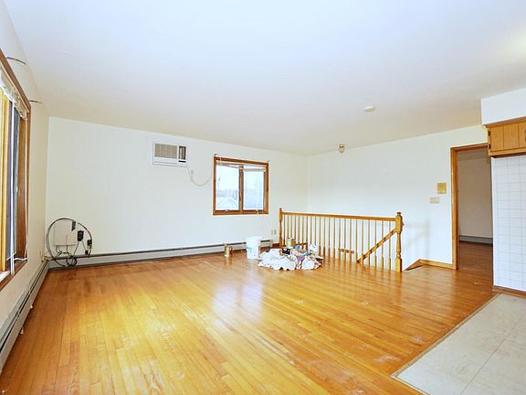 3rd image of 401 Billiou St #1A