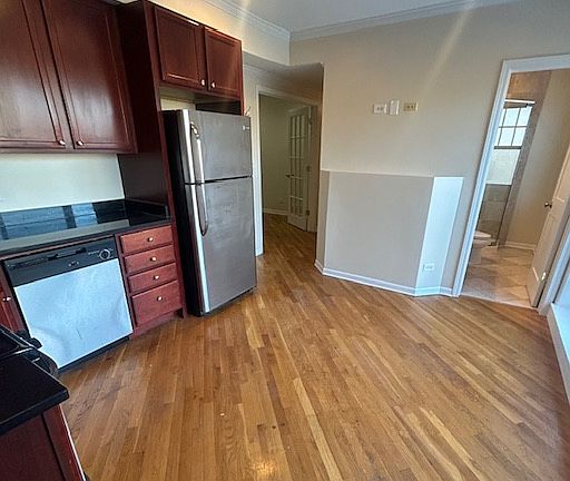 2nd image of 2053 W Summerdale Ave #2F