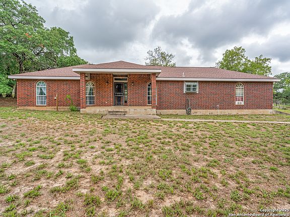 2nd image of 1026 Eagle Creek Dr