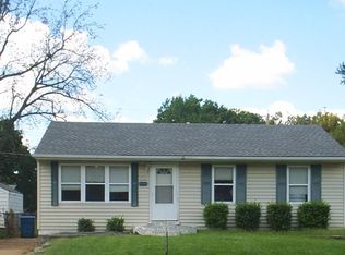 3621 Saint Bernard Ln, Saint Ann, MO
