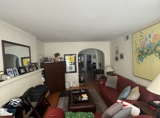 1206 W Roscoe St APT 3E, Chicago, IL 60657