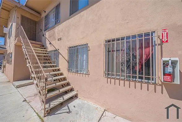 6402 S Victoria Ave #5 — Photo 21