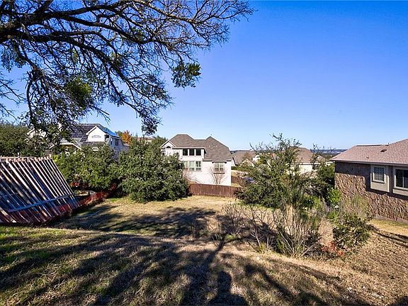 5th image of 15408 Joseph Dr
