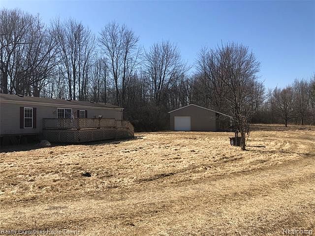 2nd image of 10392 Jeddo Rd
