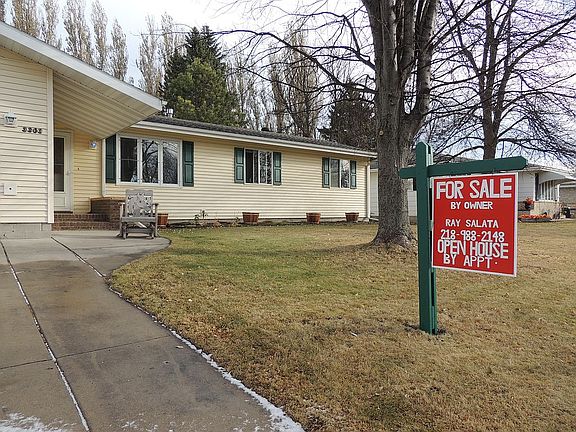 3rd image of 3303 Cherry Lynn Dr