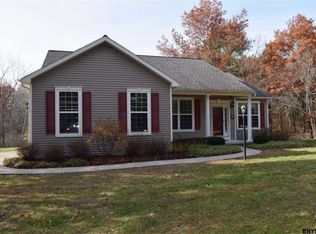 47 New Rd, Nassau, NY 12123