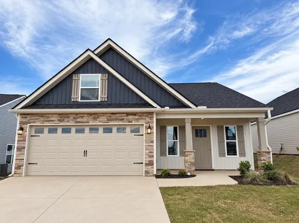 1728 Spruce Knoll St, Spartanburg, SC 29303