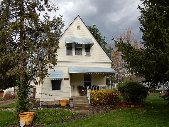 3rd image of 5457 Oak St