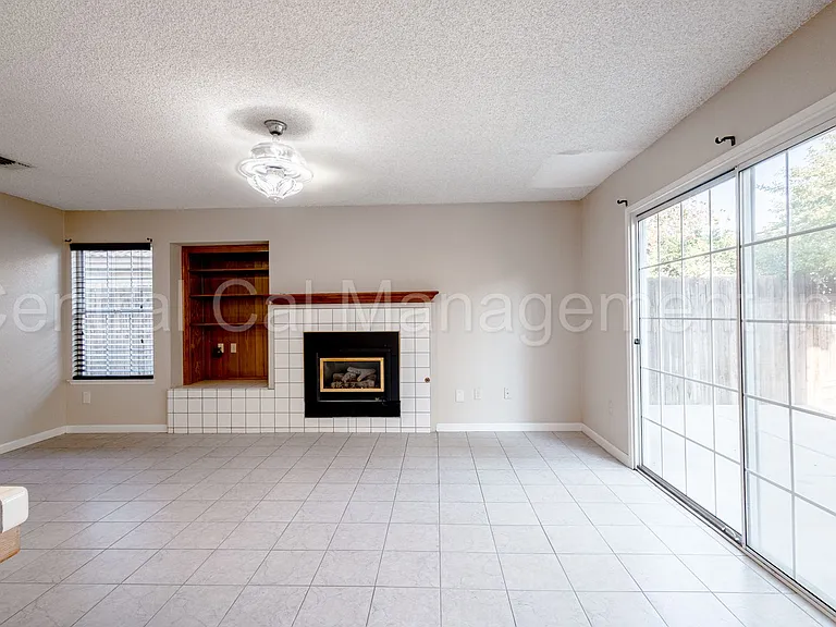 8004 Rushing River Ct — Photo 10