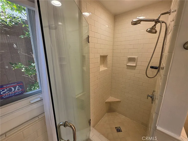 310 S Thurston Ave — Photo 48