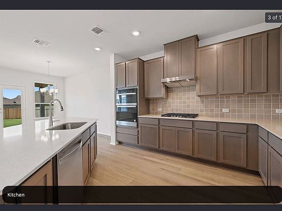 4th image of 4705 Teverola Dr
