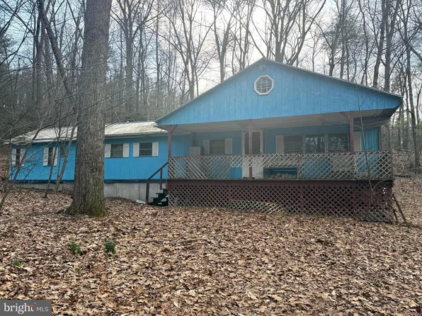 228 Pinebrook Dr, Newport, PA 17074