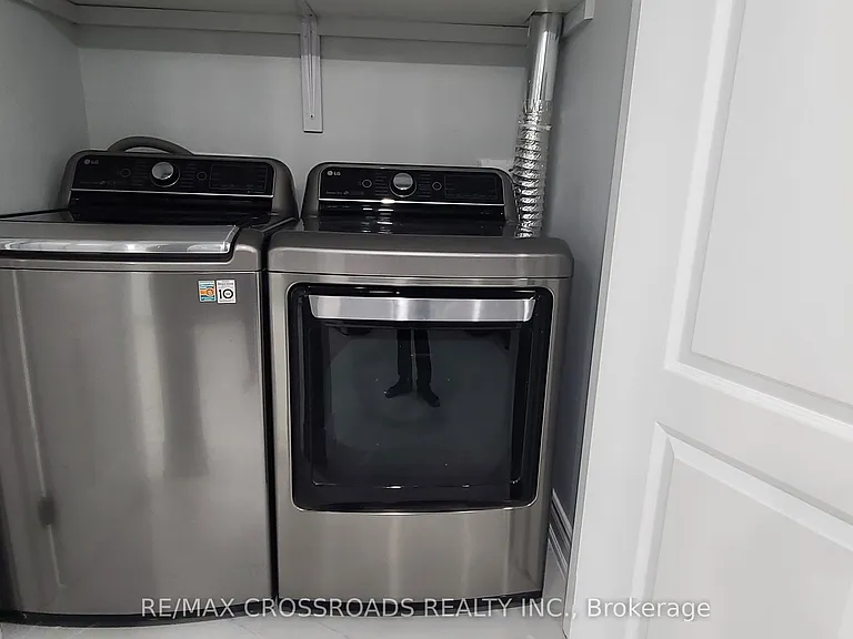 69 Bluebell Cres — Photo 16