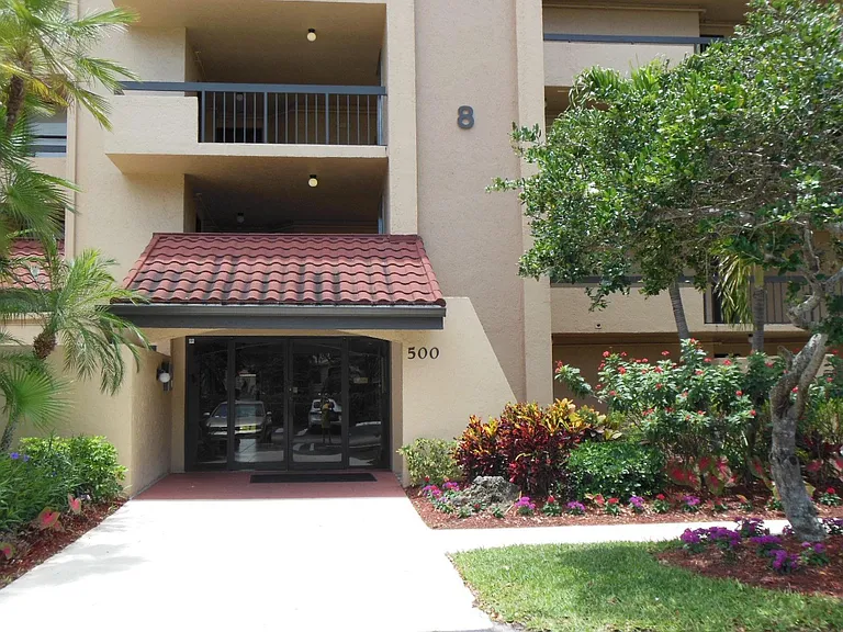 500 Egret Cir #8211 — Photo 23