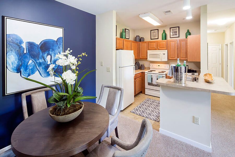 Open kitchen with breakfast bar