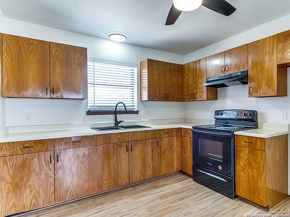 5th image of 271 DEER CREEK DR