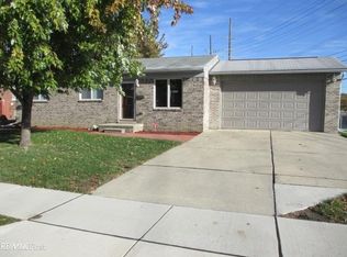 16253 Owen Ave, Eastpointe, MI 48021