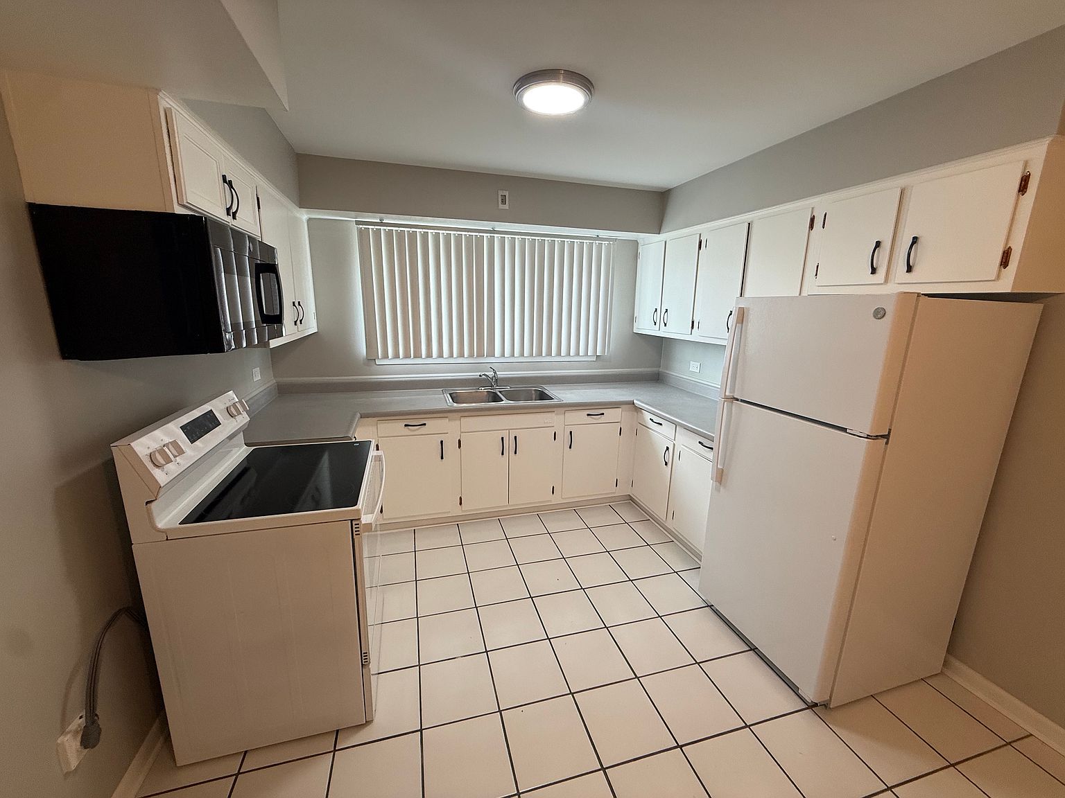1614 Ogden Ave APT F