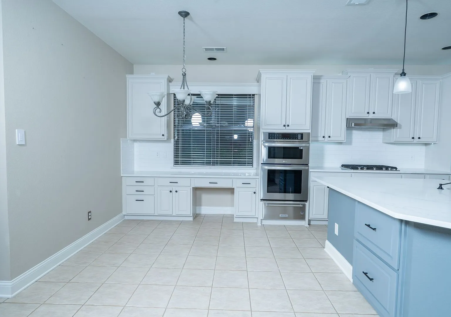 Exceptional 4-Bedroom Home in Prime Frisco Location — Photo 4
