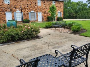 3317 W 4th St APT 29, Hattiesburg, MS 39401
