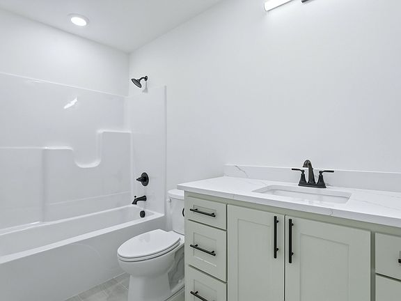 4th image of 13501 Teton Dr
