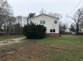 88 Hawthorne Ave, Central Islip, NY 11722