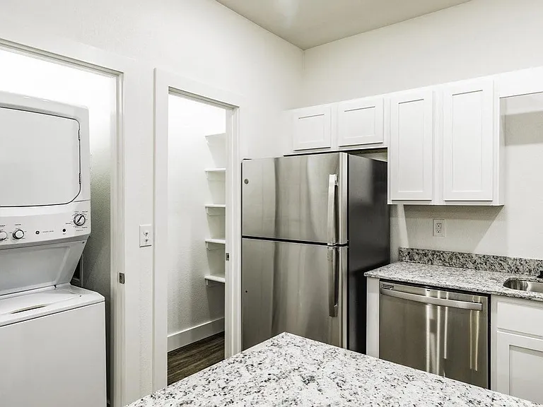The Aviator Apartments — Photo 4