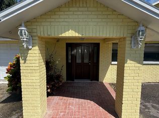 718 7th St SW, Ruskin, FL 33570