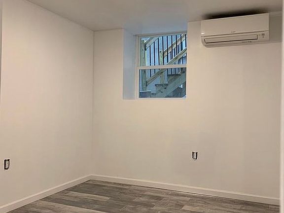 4th image of 311 Montgomery St