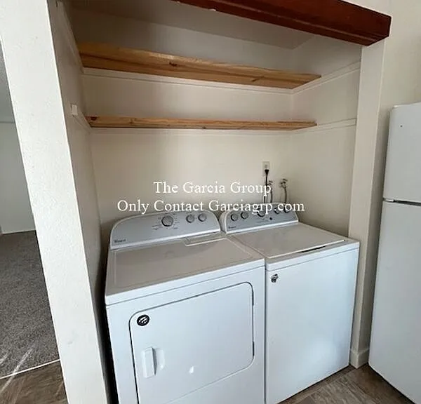 470 SE Vista Ave — Photo 11