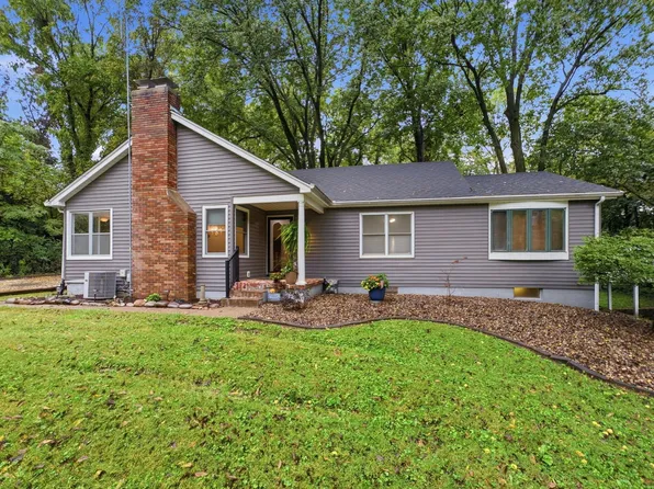 1315 34th St, Moline, IL 61265