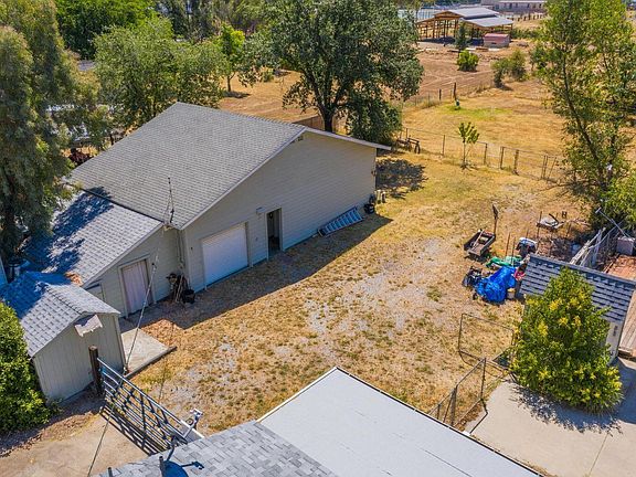 2nd image of 22081 Lassen View Dr